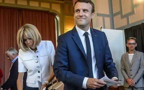 Pemilu Prancis: Macron Kalah Tipis dari Le Pen